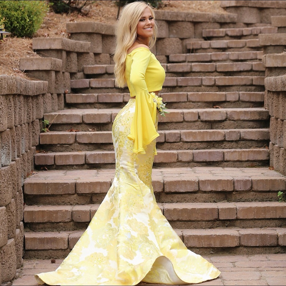 Jovani size 0, worn once! NEGOTIABLE gr8 condition